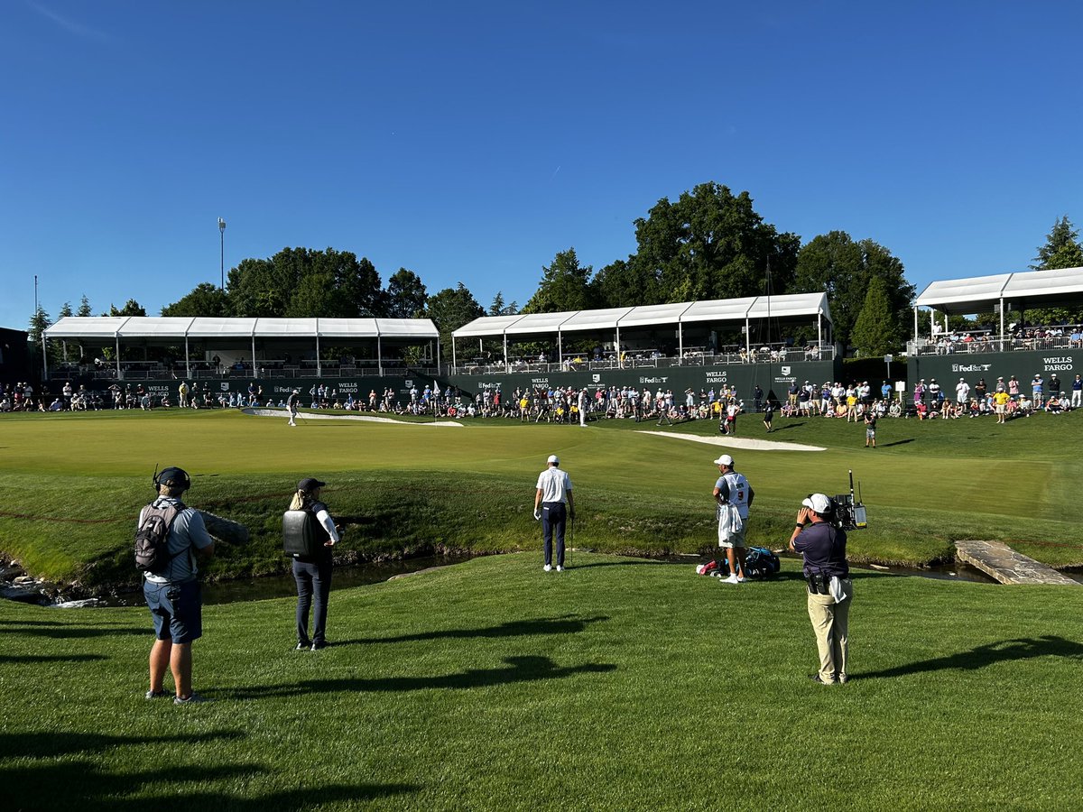 WillGrayGolfbet's tweet photo. You’ll never guess which 3-time major champ played the 18th hole entirely from the left side of the creek https://t.co/NwVgHJOAPG