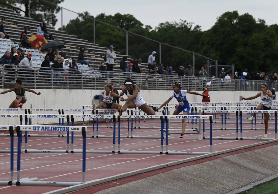 UNTDallasTFXC's tweet photo. ✍️ signed..sealed..delivered 

100h (pr)
14.32

Long jump (pr)
18’9 https://t.co/a5me5ABST1