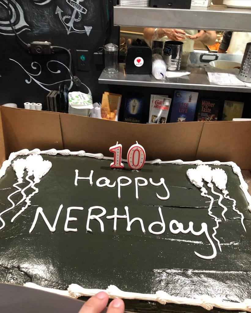 northendrunners's tweet photo. 10 years of CREW β€οΈ #crewlove #cakemonth #sociables #runforcake #birthday #anniversary https://t.co/RO1WeQB0zZ https://t.co/LrtIXyMsfH