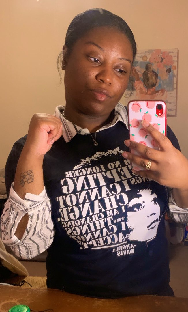 primadonnakay_'s tweet photo. Without legends like #AngelaDavis, there’d be no space in current day for black woman activists like myself. Absolutely love my new shirt that came today! ✊🏾🫶🏾
#BlackPower #BlackVoicesMatter #Activism #Inspiration #Thankful #BlackPantherParty #Proud #UsingMyVoice ❤️🖤💚 https://t.co/rpfTVIKHyw