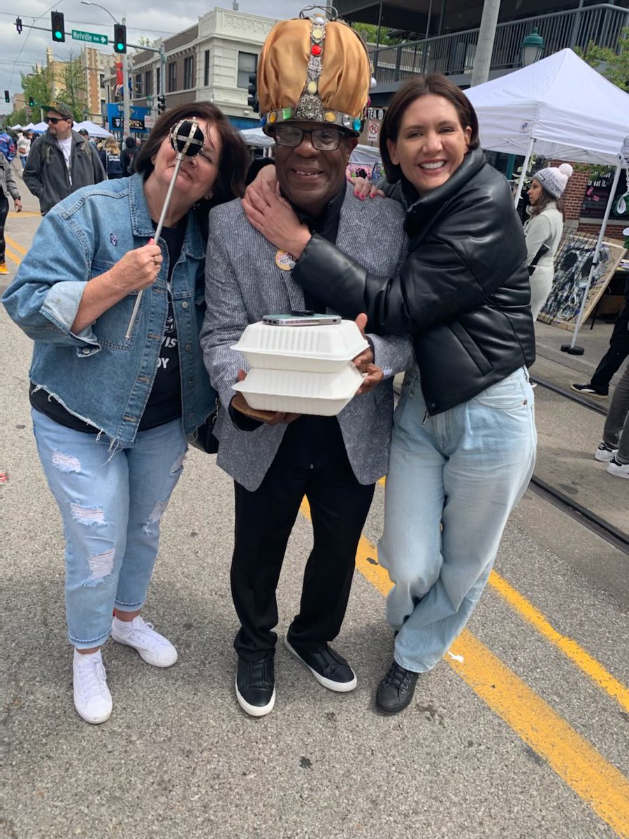 Gettin down with yo people on national small record store day! Let me know what your favorite vinyl you own is! #stl #StLouis #themyopeople #music #recordstore #record #vinyl <a href="/vintagevinylSTL/">Vintage Vinyl</a>