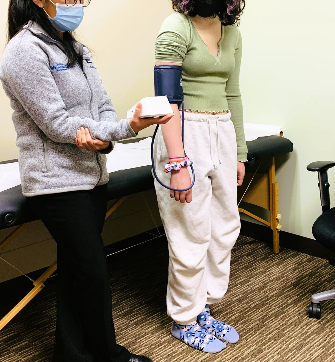 A 10-min stand test is a cheap and easy test that should be performed on every #LongCovid patient to identify whether #Dysautonomia is present. Pictured is a @Jacobs_Med_UB med student who shadowed me today doing the test. I am hoping she and others become interested in…