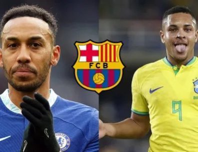 ¿Aubameyang o Vitor Roque ? Solo puedes elegir 1. 

❤️ Aubameyang 
🔁 Vitor Roque