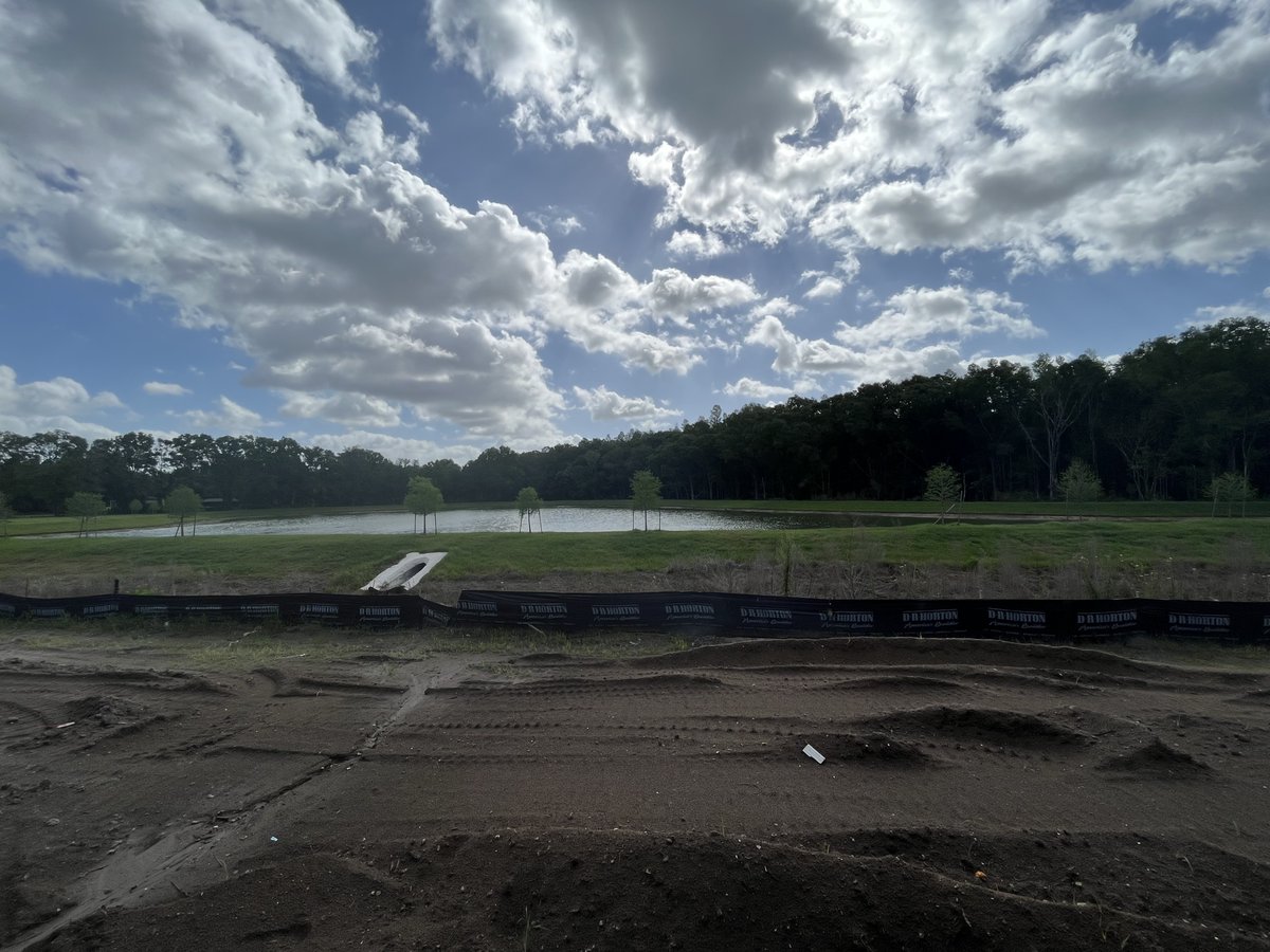 CarrieLindsayF's tweet image. I have the best job ever! Spending the morning with an excited homebuyer checking out the progress of their new build and then spending the afternoon scoping out different views to consider for their new home! #newconstruction #buildingahome #newhome #resortstyleliving...