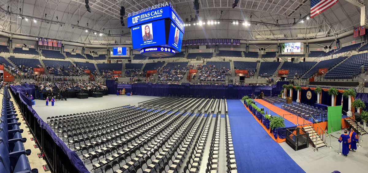 We’re so excited to see our CALS Gator Grads! #UF23 🧡💙🐊🎓