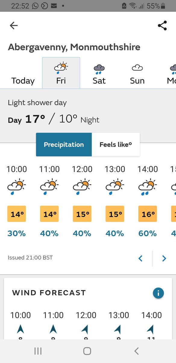 proutd's tweet photo. @metoffice Can you clear up this mystery? Two different phones, same app, viewed the same time, same forecast location, two different forecasts. Do I belive mine of The Wife's? The Wife's obvs (I know my place) 🤣 https://t.co/EDcWTpmPGV