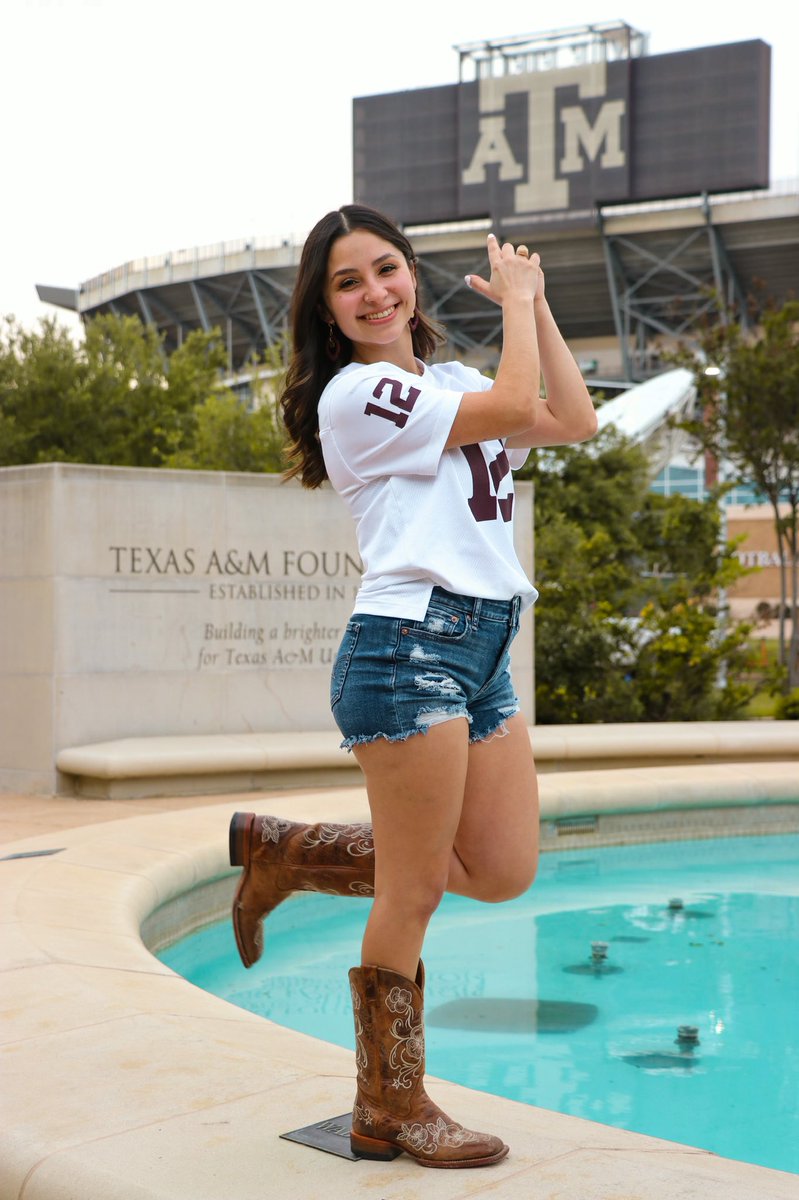 calumariah's tweet image. this has NOT felt like 4 years in the making 😭