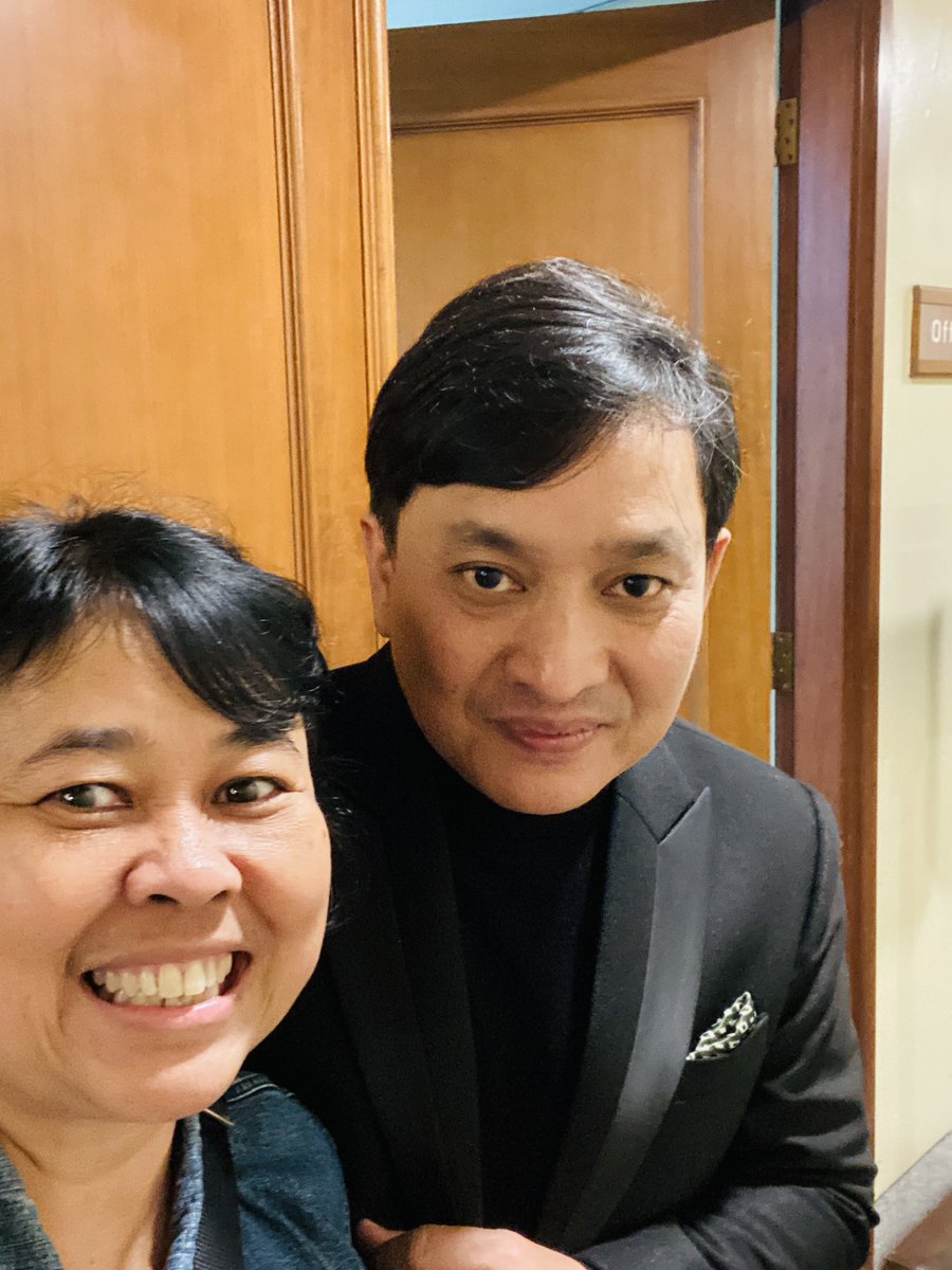 dhanichram's tweet photo. Yesterday at the backstage with The Hits Maker Mas ywpiano. A Billion Songs Concert of Yovie Widianto at JCC. More than 1,7 billions all of his songs has been streamed on Spotify 
Congratulations Mas Yovie. So proud.. 
Next, our project and our cita-cita ..  cant wait ☺️☺️ https://t.co/m71KPpIN8c