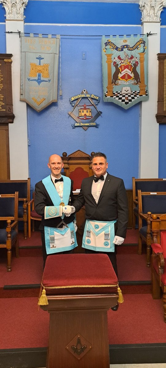 MarcusSummers81's tweet photo. A fantastic night for my 5th full meeting as WM, tonight I had the pleasure of raising Bro Rob Newton to the Sublime Degree of a Master Mason, great night with great friends and Masons #TeamTees thank you to all visitors who attended it really help make the night 👌 #Freemasons https://t.co/akro3yXKvD