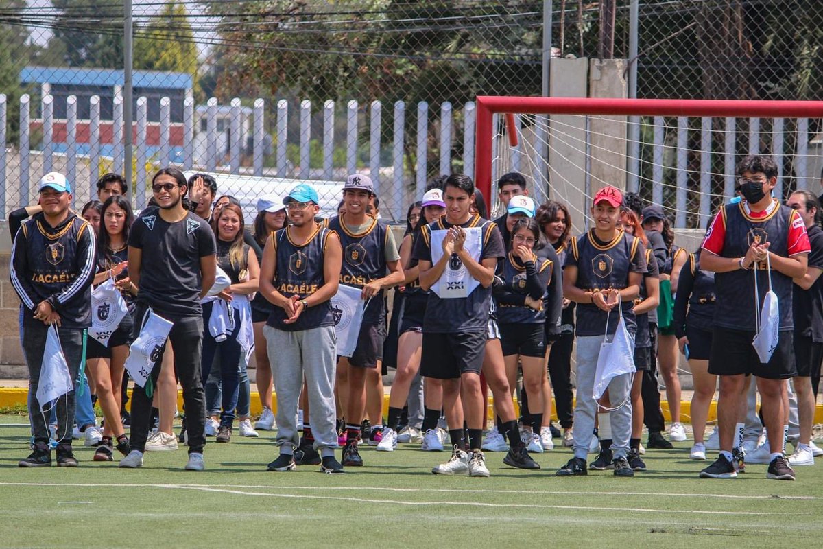 AteRoman's tweet photo. Estos son los deportistas de Ixtapaluca que se quedaron esperando el apoyo del gobierno municipal de #Ixtapaluca 

#ArvizuNoApoyaElDeporte y deja sin solución a las de 100 deportistas ixtapaluquenses. 
Que no se nos olvide este acto de represión https://t.co/XcQSMIG9SA