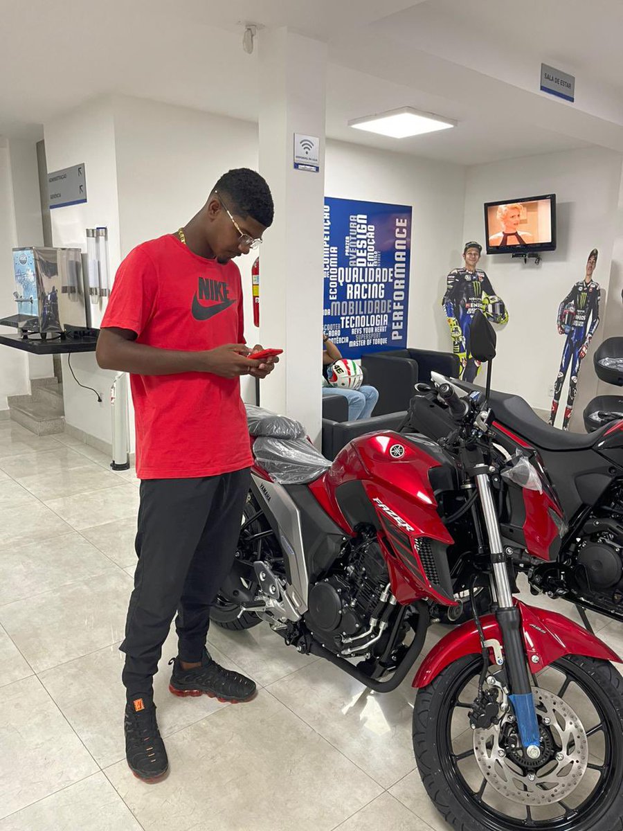 Leozin_Cdd's tweet photo. Um dia eu tive a audácia de pensar que nunca conseguiria ter uma, hoje na permissão de Deus, eu conquistei minha 02 ♥️🏍️🥰🥰 https://t.co/E1E0976PUr