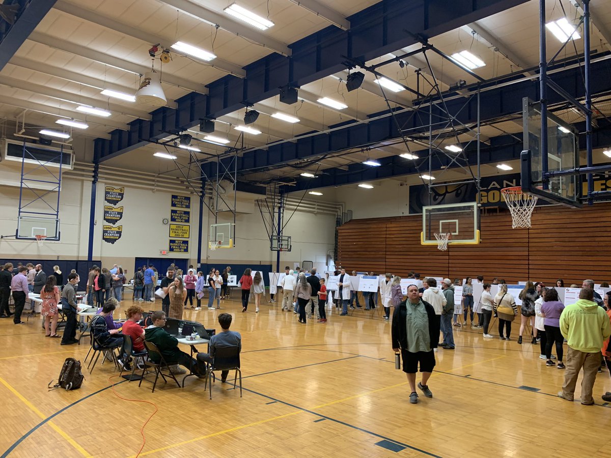 spangler_steve's tweet photo. LHS 2023 STEM Showcase!  We have come a long way.  Some very impressive examples of innovation, design and research. @AppSTEMCollab #stemstrong23 https://t.co/w62XZC0cBw