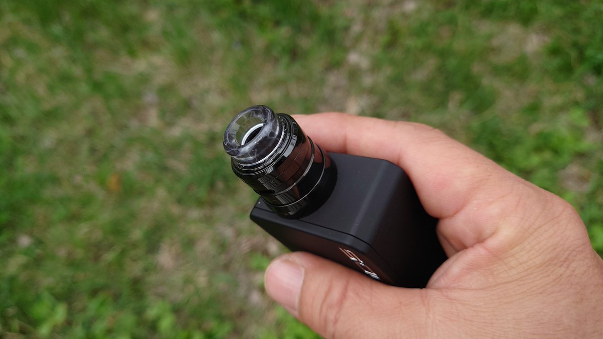 CebrjowHwScHCkj's tweet photo. 皆さんおはよっチェ😆👍今日も宜しくご安全に🙇💦 #UA2 21700 MOD + #AXIALrda + #WildTip810 😋💦 #VAPE #vape好きな人と繋がりたい #VAPE好きと繋がりたい #VAPE初心者 #UnicornVapesInc #massmods https://t.co/FkXpcu3byp