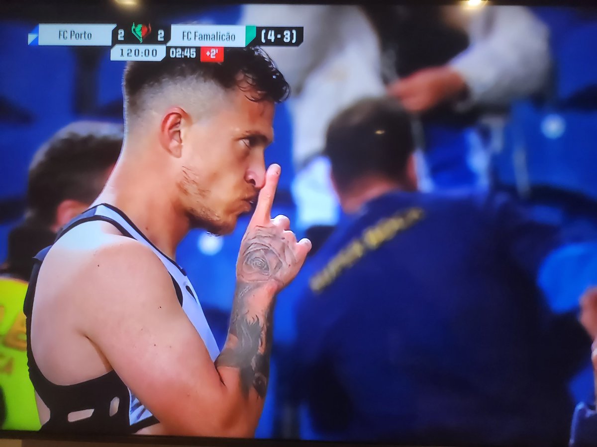 porto_depre's tweet photo. 🤫😭👶

Digam comigo: 

CHORA..... https://t.co/BodusWXZEY