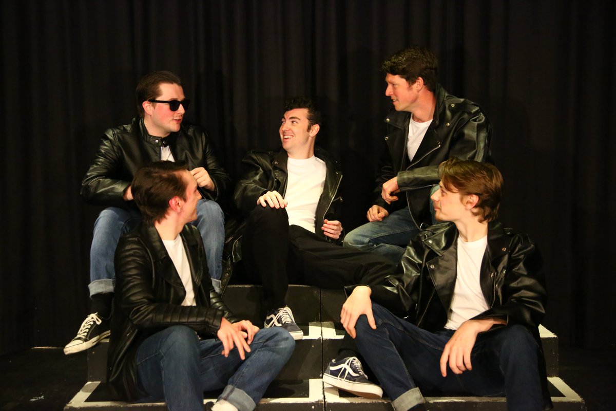 SFootlights's tweet image. Have you seen all of the cast photos yet!?
Check them out on our Facebook!

facebook.com/SaundersfootFo…

#amdram #photoday #grease #greasethemusical #summernights #visitpembrokeshire