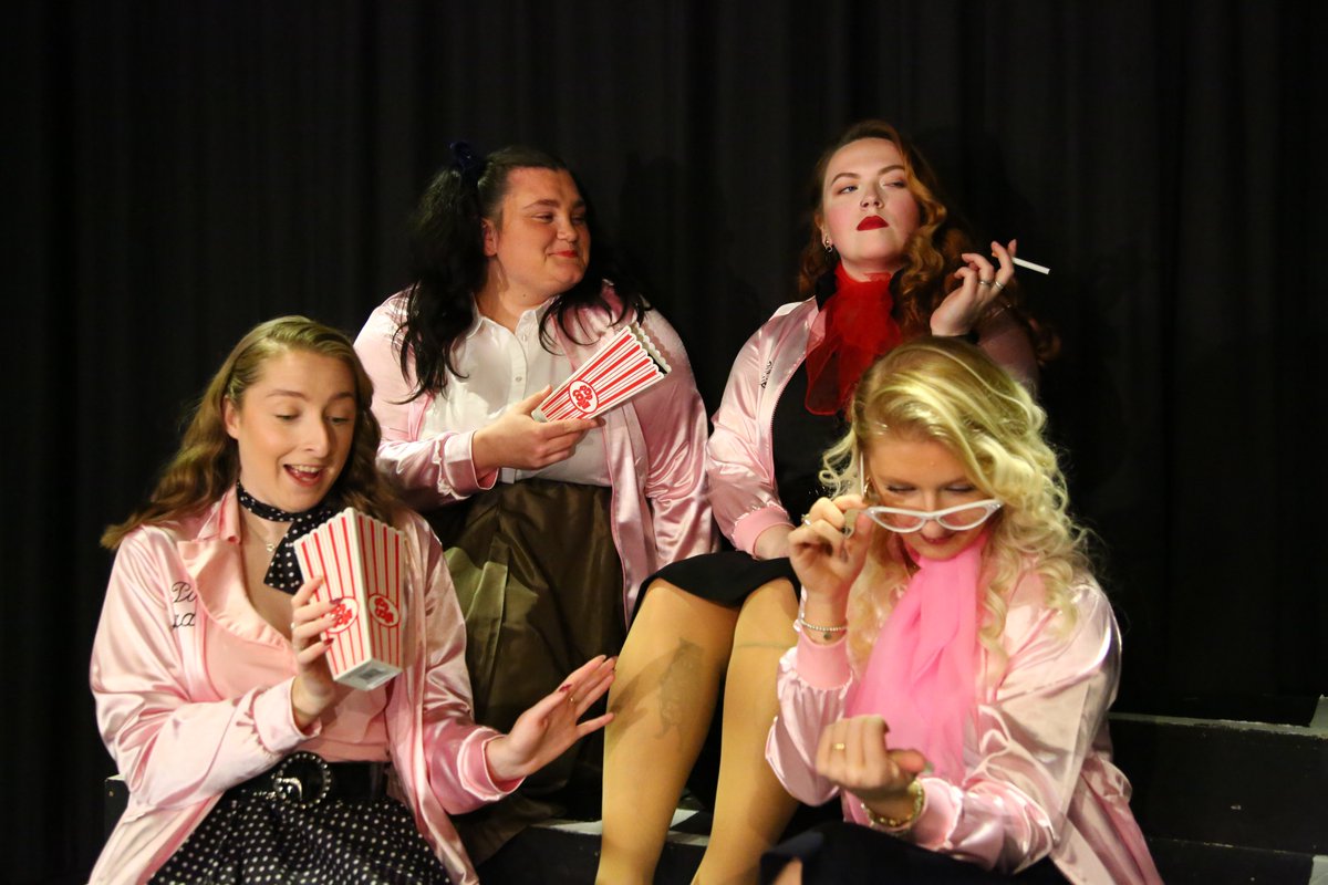 SFootlights's tweet image. Have you seen all of the cast photos yet!?
Check them out on our Facebook!

facebook.com/SaundersfootFo…

#amdram #photoday #grease #greasethemusical #summernights #visitpembrokeshire