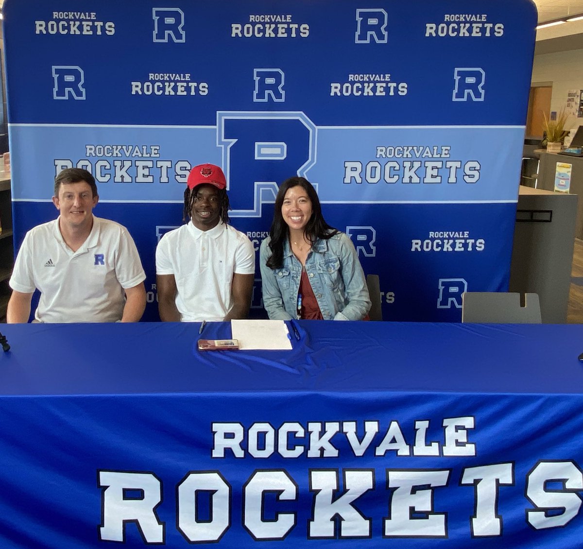 Rockvale_FB's tweet photo. Congratulations to @frierson_jabari who signed today to continue his athletic and academic career at @AStateFB We couldn’t be more proud of you and look forward to seeing you succeed at the next level! 

#RocketsUp🚀 #FAMILY #Rocket4Life https://t.co/NU88HS2knW