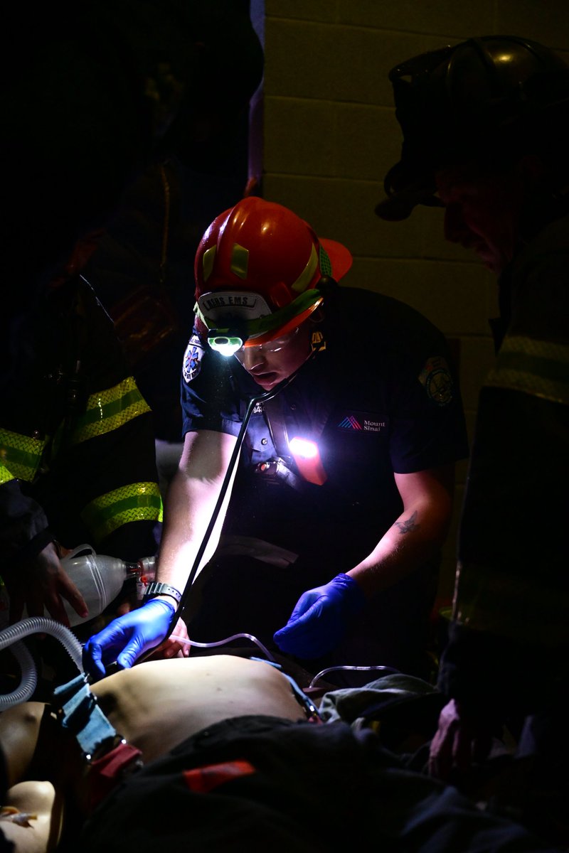 FDNY's tweet image. The 10th Annual FDNY Search &amp;amp; Rescue Medicine Symposium kicked off today. The four-day conference draws military, federal, state, and local medical responders from across the country to share information and best practices.