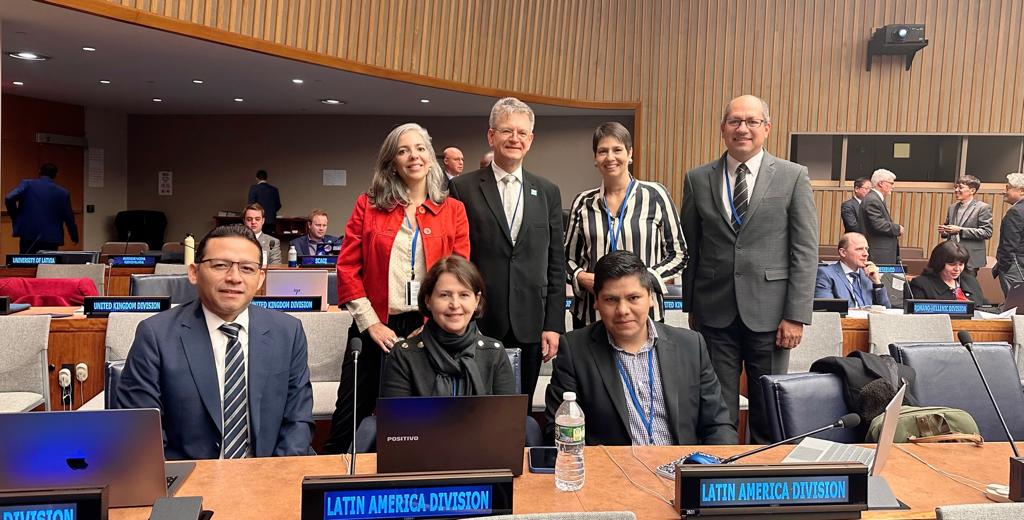 UNFVoficial's tweet photo. Docente nos representa en grupo de expertos de las Naciones Unidas
En el grupo de expertos geográficos de las Naciones Unidas, participa el Dr. Julio César Minga, docente UNFV.
Nota completa aquí → https://t.co/QxcIHeRu0g
#UNFV #ONU #NY #EEUU #GrupoDeExpertos #Reunión https://t.co/01vxVpw80t