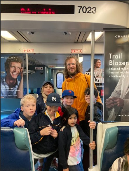 5TH GRADE TRIP TO FLUSHING CHINATOWN 2023 On 4/29, the FLES (Foreign Language) Mandarin team led over 100 students on a cultural excursion to Chinatown, Flushing. Envisioned as an opportunity to connect their World language learning to the target language, culture, and community.