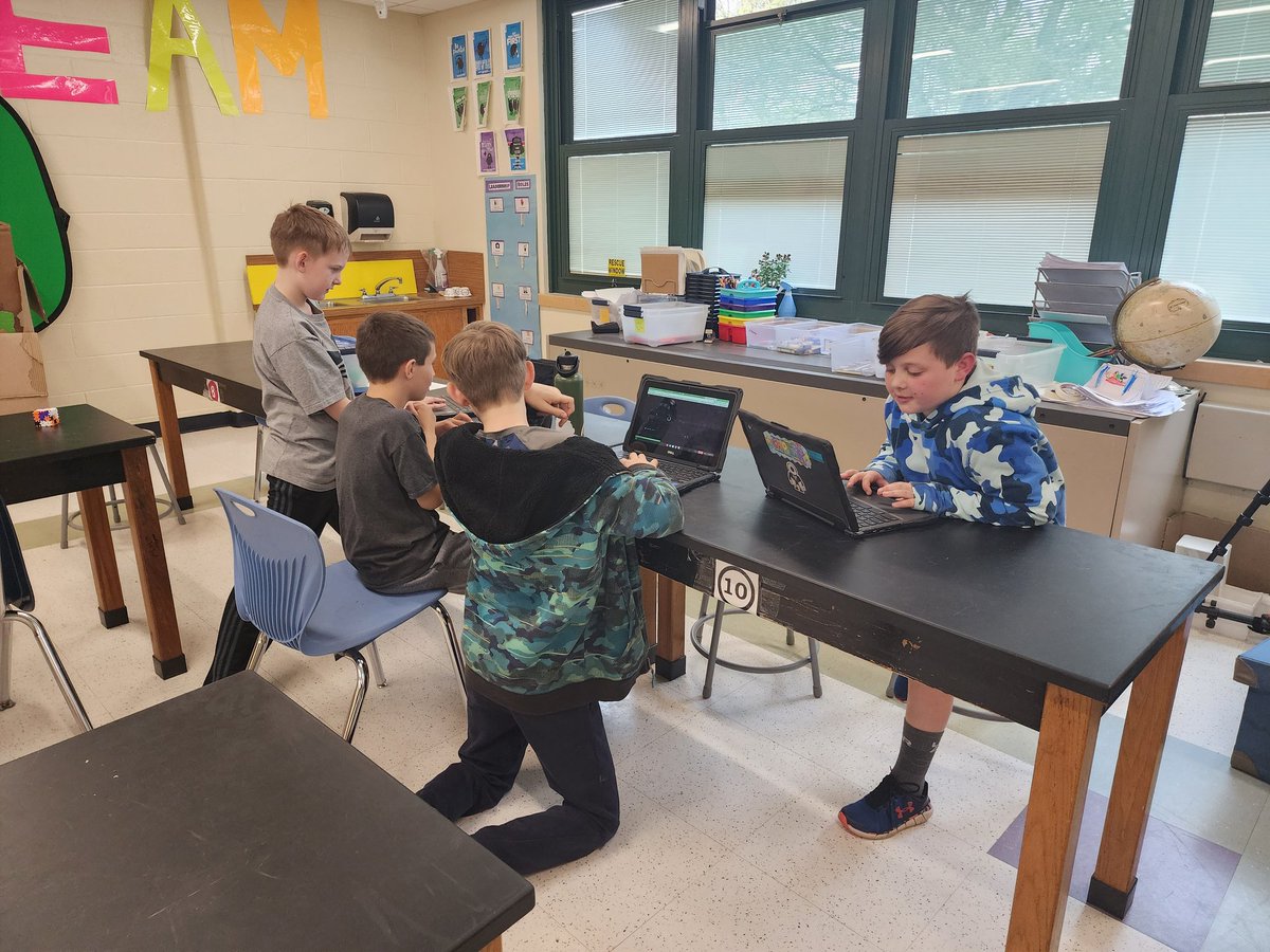 Elizabeth Andreassi tweet media