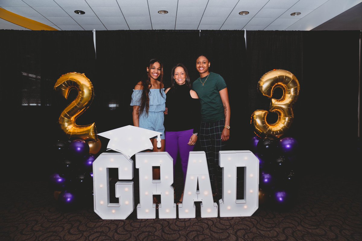 ECUWBB's tweet photo. Congratulations to all of our seniors who were recognized during tonight’s Graduation Stole &amp; Ring Ceremony.

Once a Pirate, Always a Pirate 🏴‍☠️ https://t.co/c2dg8GqBV0