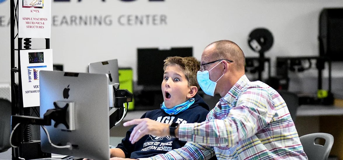 swhutton's tweet image. When the Ah Ha moment ignites their passion #schoolbonds #planoisd #dallasisd #fortworthisd #learning #teaching #smartlablearning #texasschools #Texas #lancasterisd #grandprairieisd #irvingisd #elpasoisd #smartlab