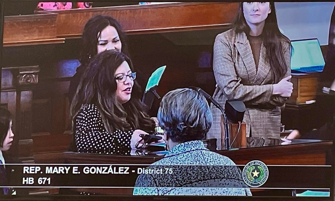 RepMaryGonzalez's tweet photo. In 2020, there were nearly 2 veteran suicides a day. #HB671, which passed today, would provide the centralization of suicide prevention resources for veterans and their families through @TexasVeterans. It’s time we help provide for veterans who helped protect and serve us.#txlege https://t.co/SYBR9FNspj