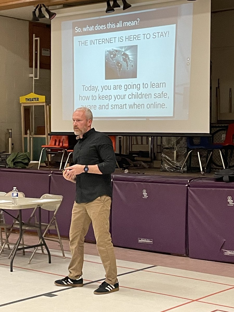 Thank you School Council for hosting an information session tonight on how to support are children in navigating the internet and all the it encompasses. @tvdsb #parentengagement