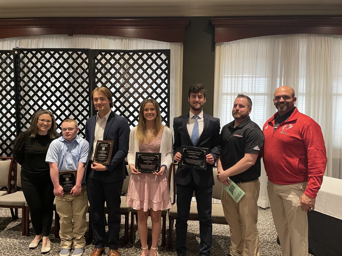 Congratulations to  Pomperaug’s SWC Leadership Award winners that were recognized tonight. Kevin Wardowski, Jackson Lowell, Emma Pfeiffer and Will Despres. Tremendous representatives of our school and athletics programs!