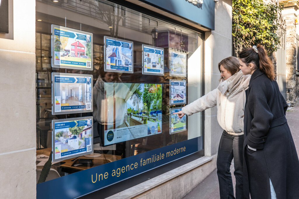 Publi-communiqué | Grâce à Vitrinemedia, vos écrans vous rapportent de l’argent ! ⬇️

journaldelagence.com/1320326-grace-… #immobilier #marketingimmobilier