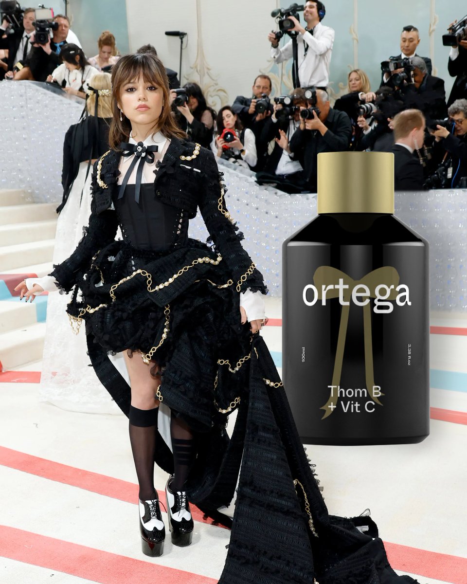 Atelier_hi's tweet photo. 4 packaging concepts inspired by the #MetGala - @burnaboy, Jenny Ortega, Pedro Pascal, &amp; Emma Chamberlain. Made on the Atelier Platform. https://t.co/5gcfLNTQrk