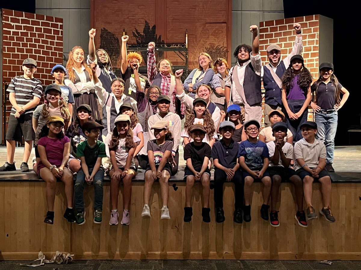 I’m excited about this collaboration! 😍 Come check out some of our Star Performers in Liberty High’s production of Newsies!! 📰 Shows on Friday evening (7 pm), Saturday afternoon (1 pm) , and Saturday evening (7 pm)! 🗞️😍 @SDOCArts @PAFA_STARS @SDOCElemEd @Osceolaschools