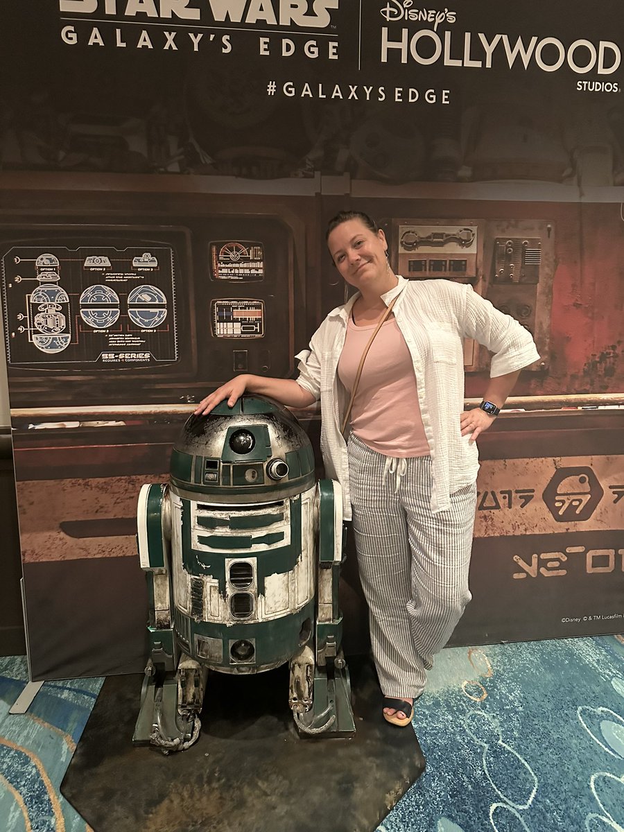 queenofcode's tweet image. May the 4th be with you!
