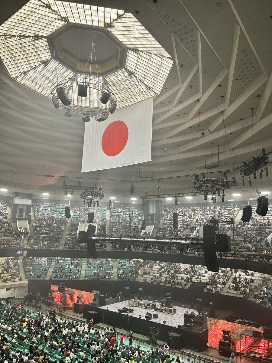 tamakoZe9's tweet photo. もう思い残すことはないと思って行ったけど、夢の終わりが夢の始まりだったとは！

今までの40年という時間が集約された夢のような時間でした。

楽しかった。
みんなありがとう〜♪
またね❣️

#TheStreetSliders #武道館　#ストリートスライダーズ https://t.co/1INcyszoxH