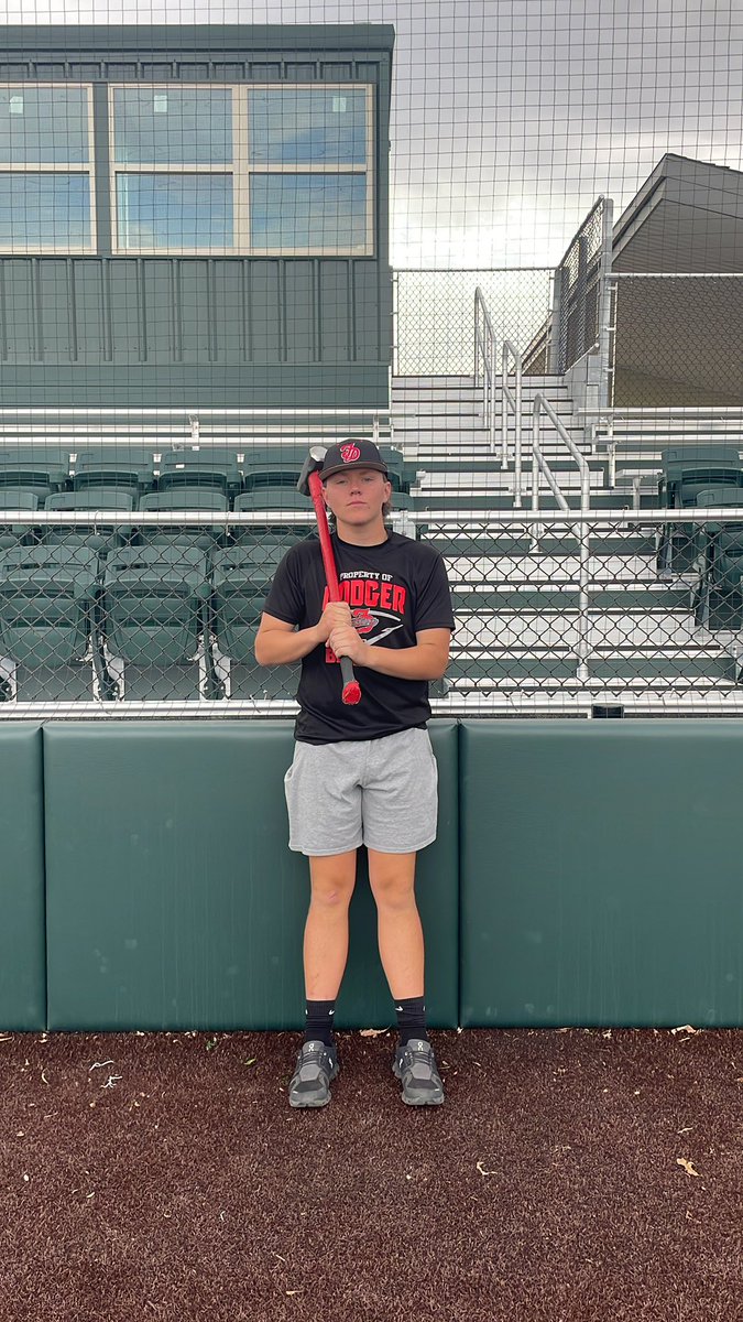 fdshbaseball's tweet photo. Tonight, the 🔨 belongs to Dalton Rosalez. 
#LiveInTheMoment 
#HammerAward 🔨 https://t.co/SN6fEsM54V