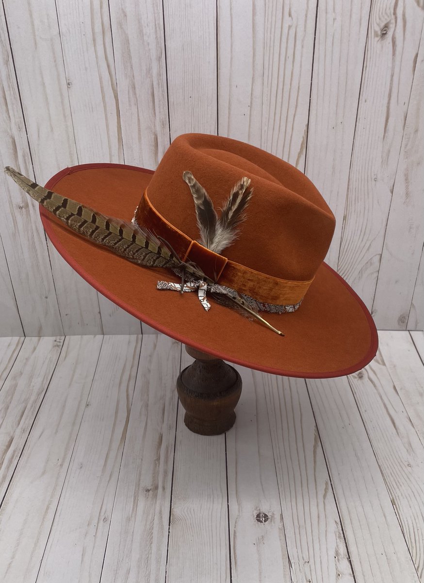 clevelandbazaar's tweet image. Meet your makers: Shoneice Barton, A Bit of Beauty

Online: buff.ly/410HNEV
Facebook: buff.ly/41823V8
Instagram: buff.ly/3AW438u