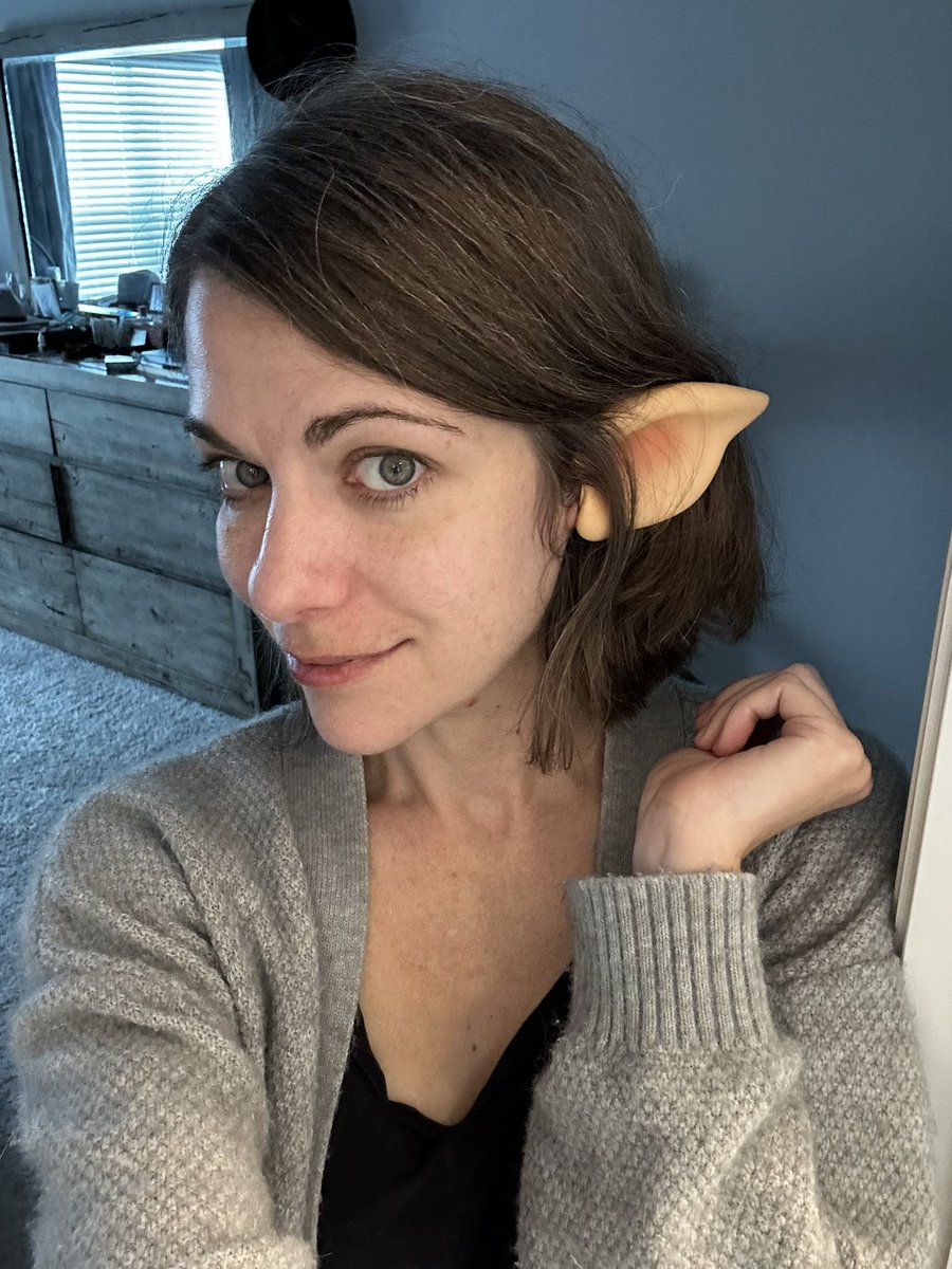 Lady Demosthenes on Twitter "Weren’t we just talking about some women are elves? 🤔"