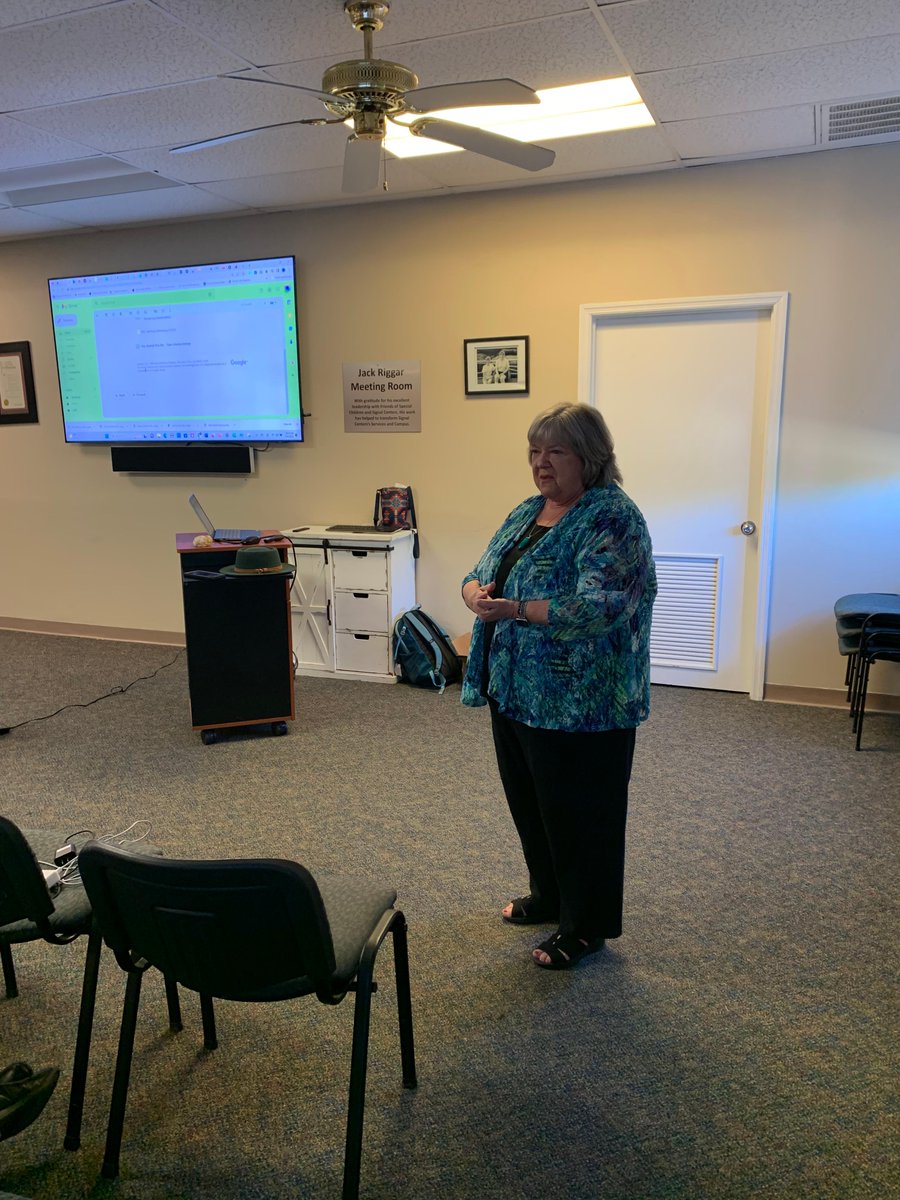 University of Tennessee College of Social Work tweet media