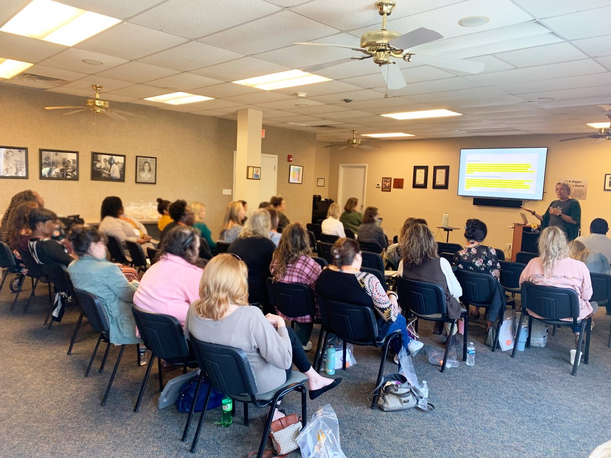 University of Tennessee College of Social Work tweet media