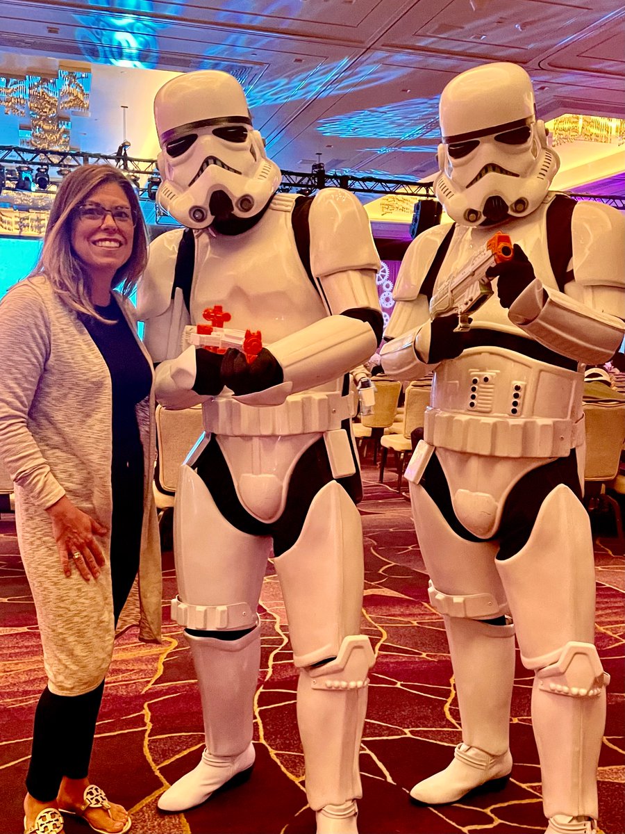 DSMPencil's tweet photo. #MayThe4thBeWithYou #joltconference #AriaLasVegas #Marketing https://t.co/qPw3FyTb2t
