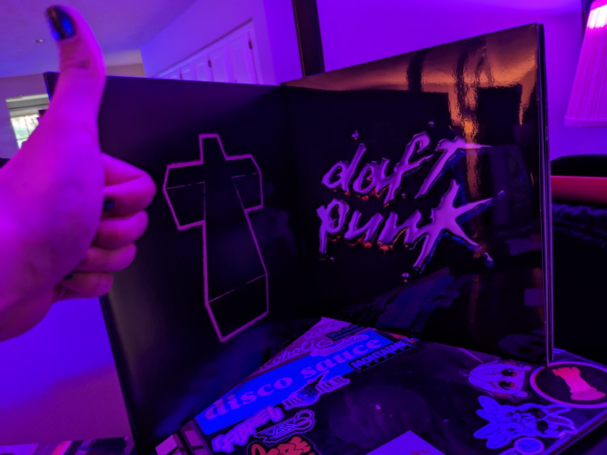 overdue vinyl purchases 👍