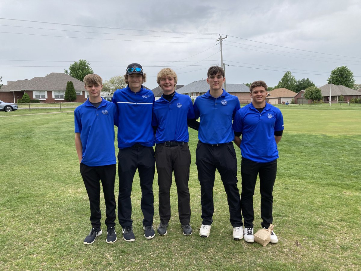 HHS Golf tweet media
