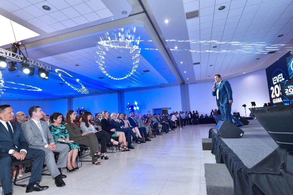 iplanegente's tweet photo. ¡#GTO lo construimos todas y todos!
El Plan Estatal de Desarrollo es el instrumento que marca el rumbo hacía el desarrollo integral de nuestro estado.
Con mucho entusiasmo arrancamos el proceso de actualización, espera noticias de cómo puedes participar.
#CreaFuturo #IplaneGTO https://t.co/k9Xm6mxtFA