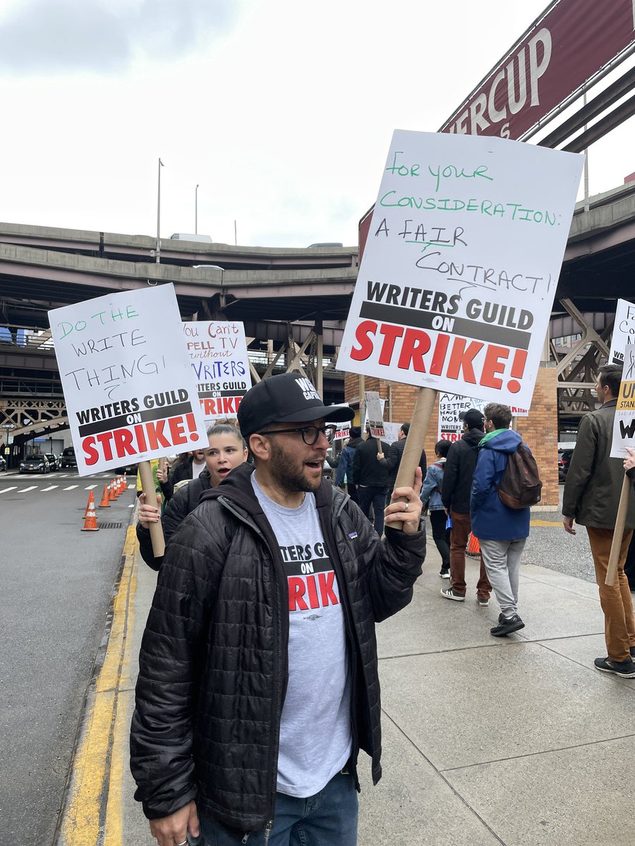 Writers Guild of America East tweet media