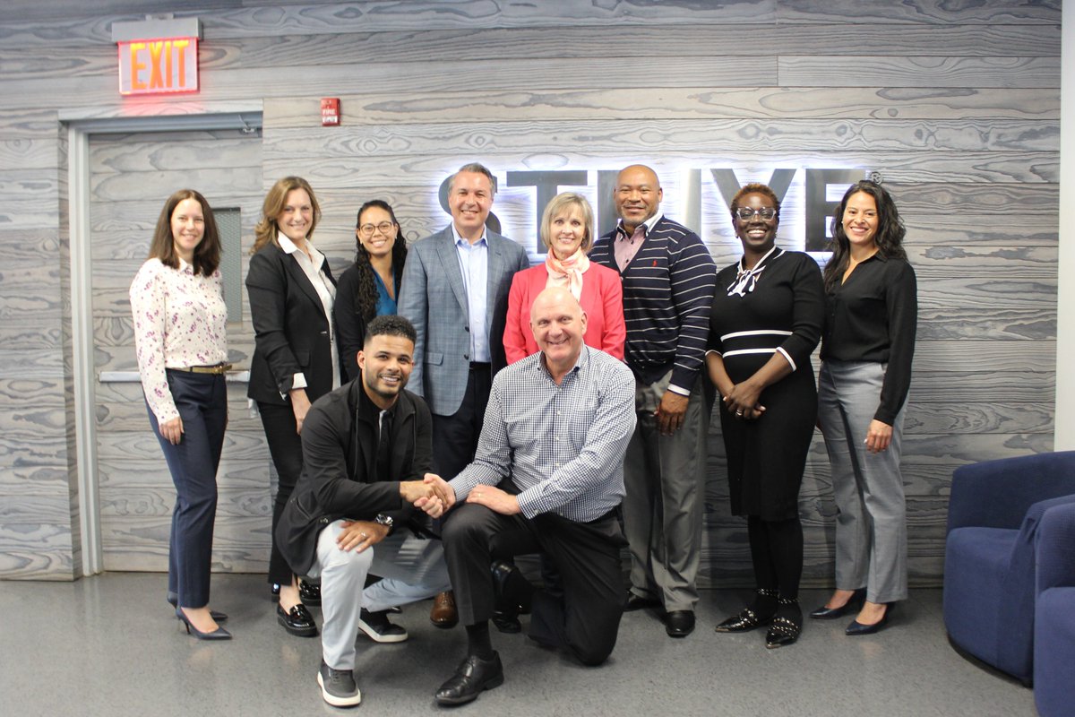 A great day at STRIVE hosting Steve &amp; Connie Ballmer and the Ballmer Group. The STRIVE team and board co-chair Roy Castro enjoyed the opportunity to connect and discuss plans to scale lnkd.in/eT3z5NZn
#team #opportunity #equity #inclusion #growth #socialimpact