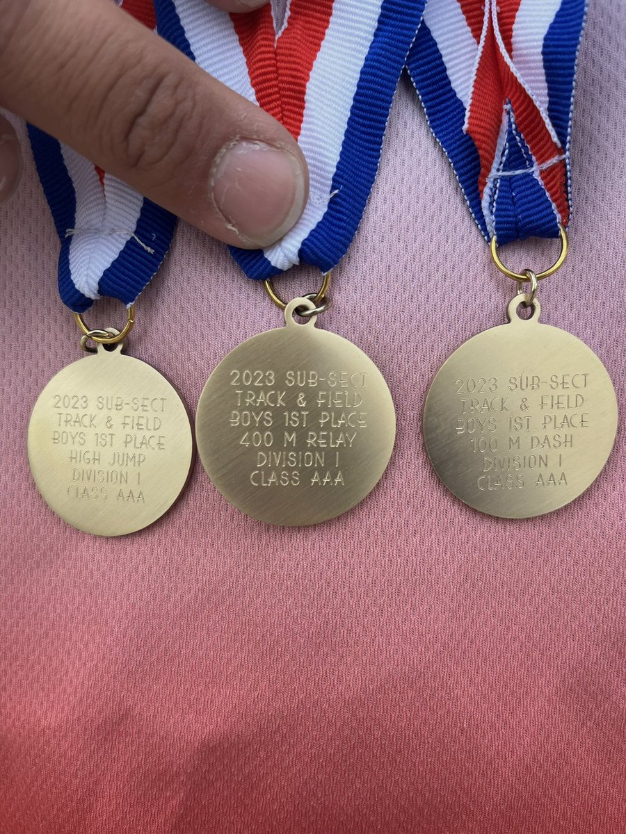 Donostarr8's tweet image. Had a Great subsectional meet 10.88 100m! 1st place , Highjump 1st place, and 4by1 1st place.