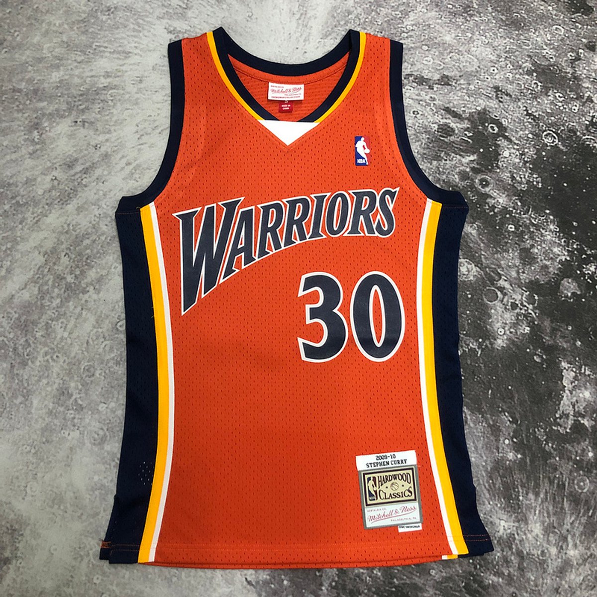 GoatJersey's tweet photo. Lakers vs Warriors https://t.co/Sau2Z2ZxUg