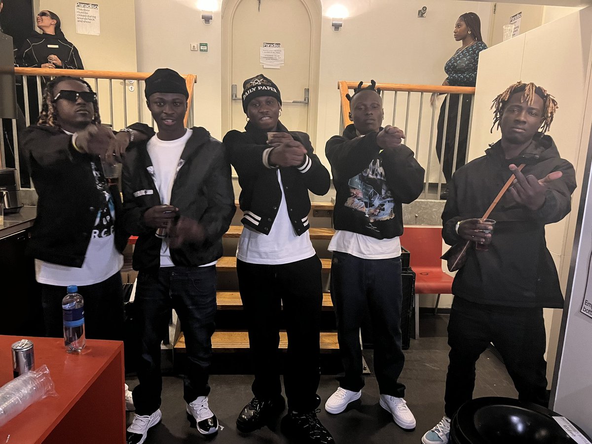 paaapayaw1's tweet photo. @AsakaaTv @THE_ASAKAA_HQ @asakaaboys #asakaa #amsterdamcalling grrrrr @JayBahd1 @ReggieOsei3 @cedicityboy @ygaokenneth @ParadisoAdam https://t.co/YgR6c6vvA8