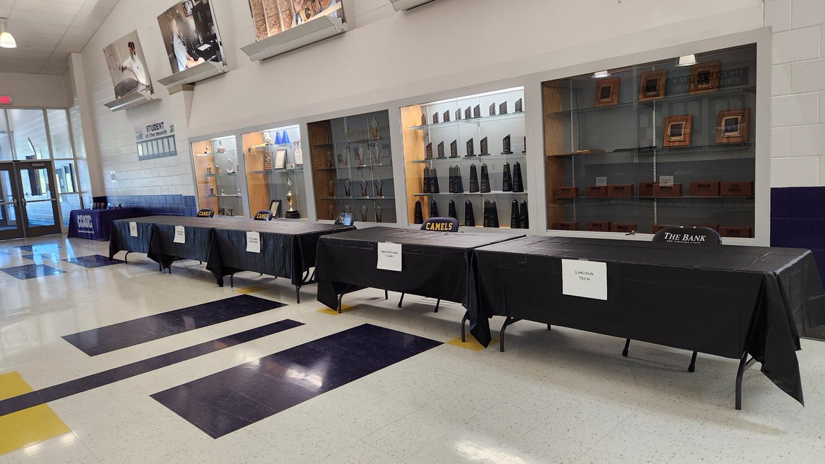 atc_campbell's tweet photo. BIG OPPORTUNITIES for our Seniors tomorrow! Our Senior Opportunity Fair will include information sessions, a professional interview and career fair. Seniors- Come ready to impress! https://t.co/a95vQAayRh